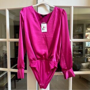 NWT satin surplice long sleeved bodysuit, Forever21, fuschia, M medium